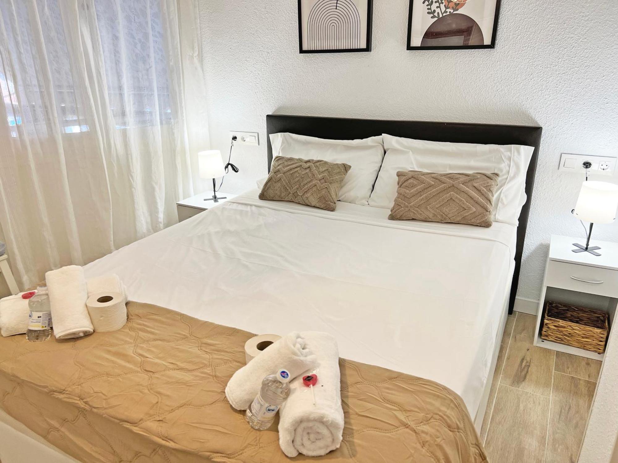 Coqueto Con Piscina, Nuevo A 50M Del Mar, Parking Gratis Appartement El Campello Buitenkant foto