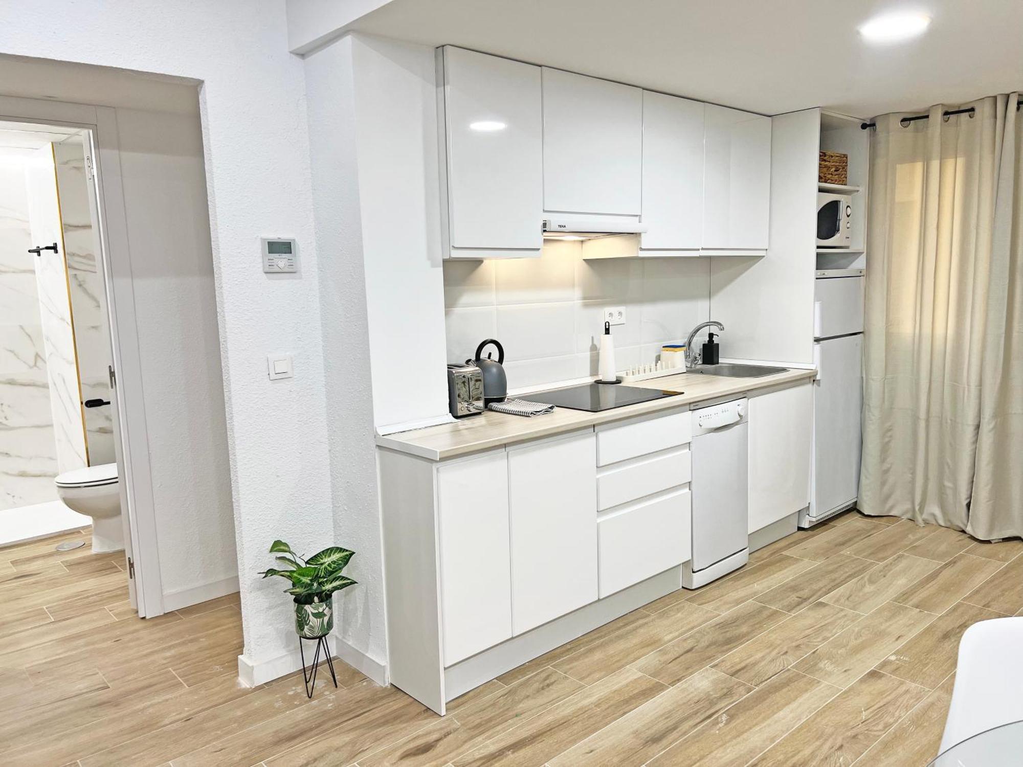 Coqueto Con Piscina, Nuevo A 50M Del Mar, Parking Gratis Appartement El Campello Buitenkant foto